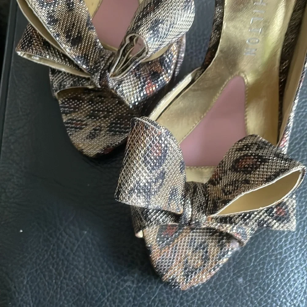 Paris Hilton Heels Size 8M Animal Print Metallic Shimmer - Picture 11 of 11